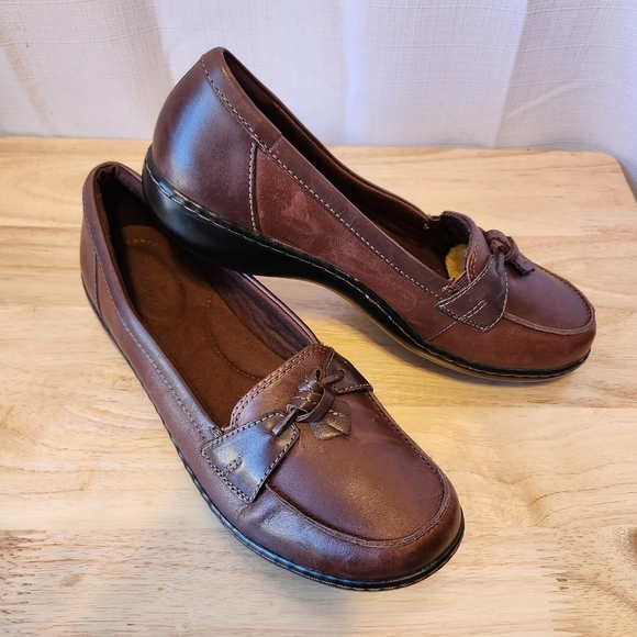 Clarks Slip In Brown Loafers for Women Size 9 - Picture 1 of 8